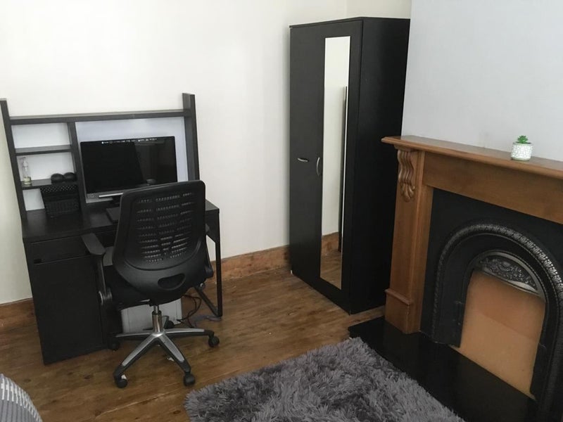 Room Braidwood Road in Greater London
