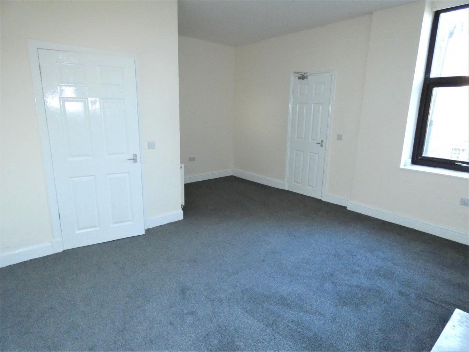 Flat Balmoral Road in Dumfries