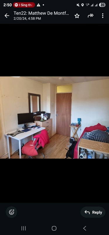Room Dirleton Road in Greater London