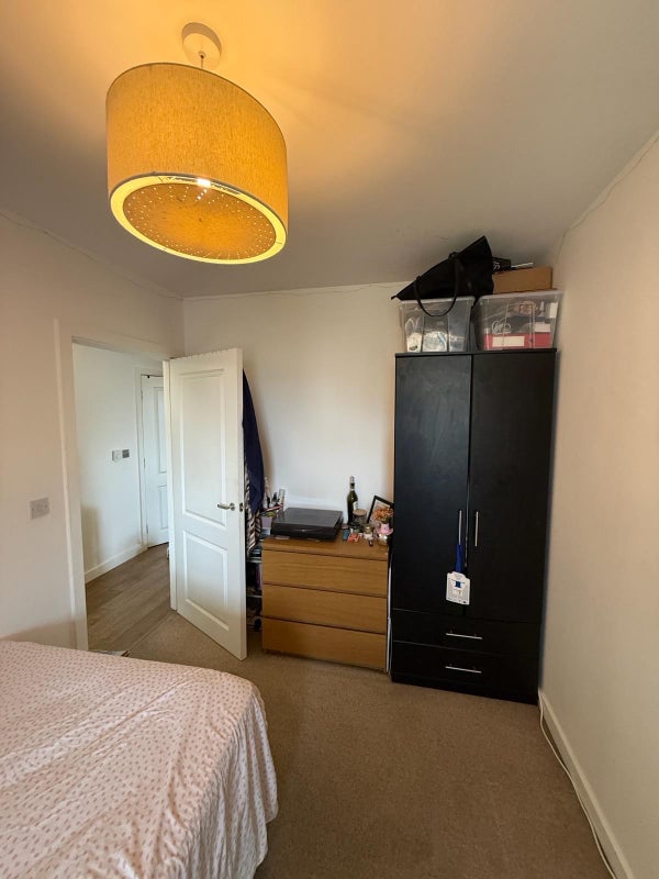 Room Rolling Mills Mews in Greater London