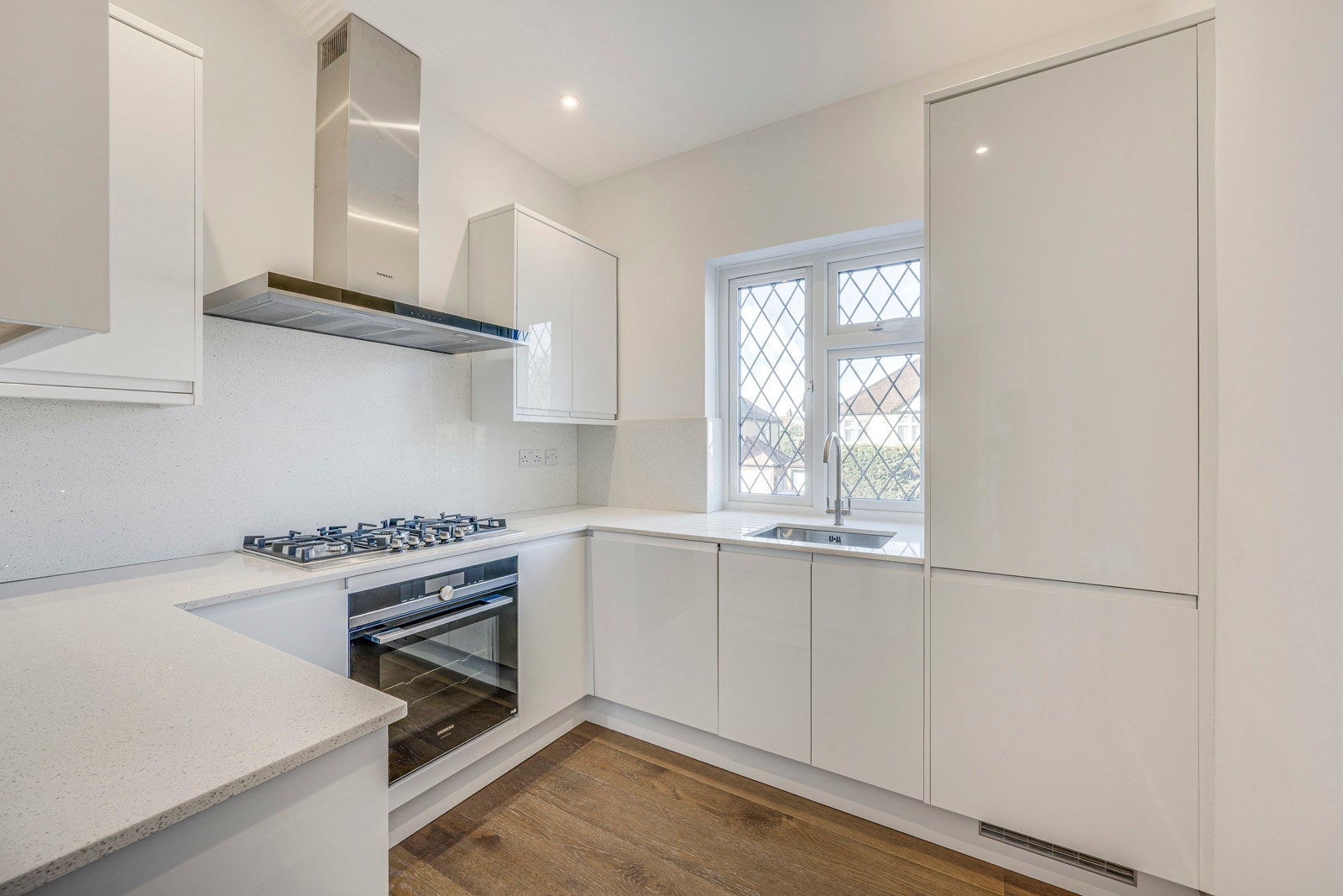 Flat Malden Road in Greater London