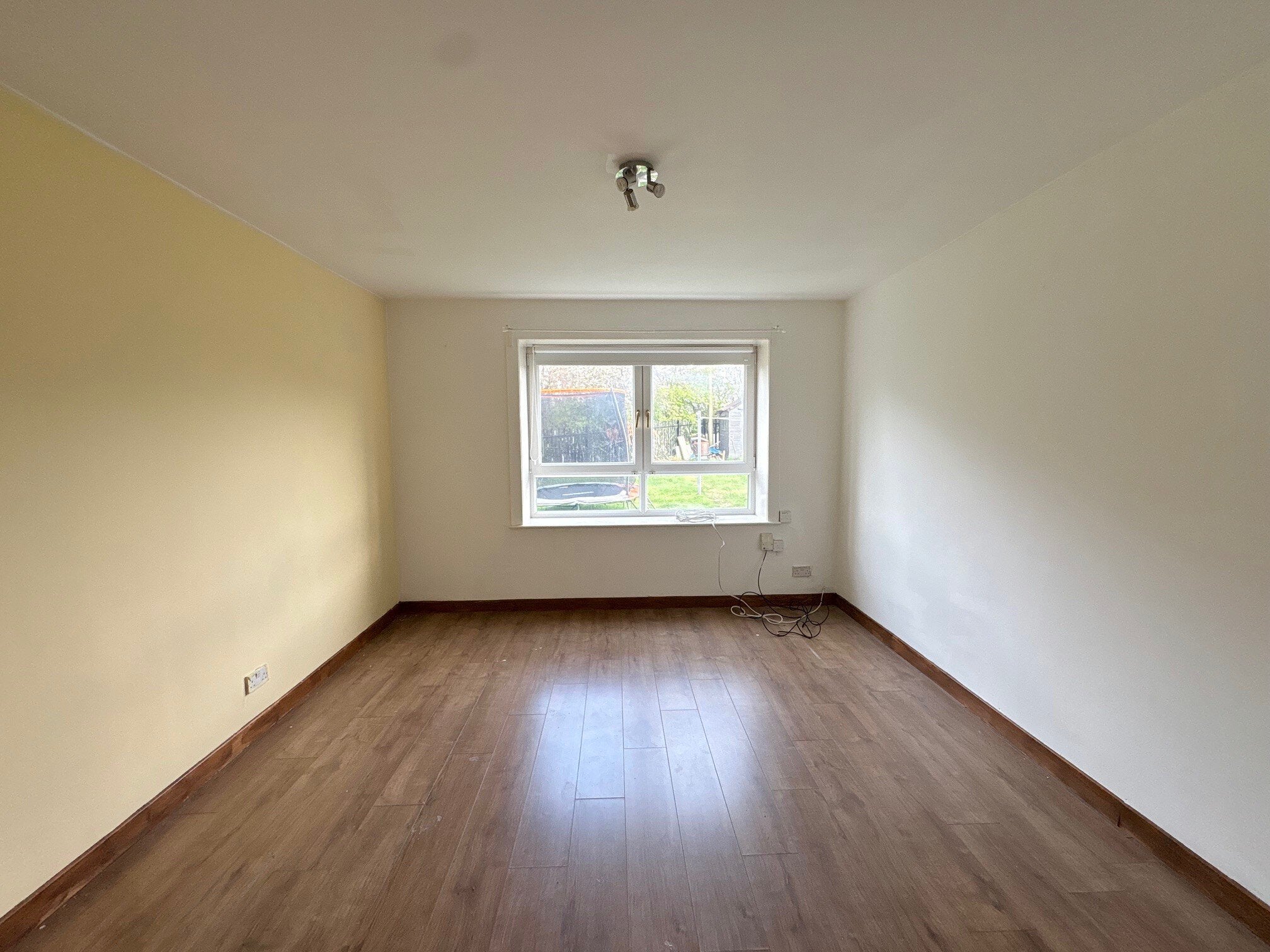 Flat Wester Drylaw Drive in City of Edinburgh