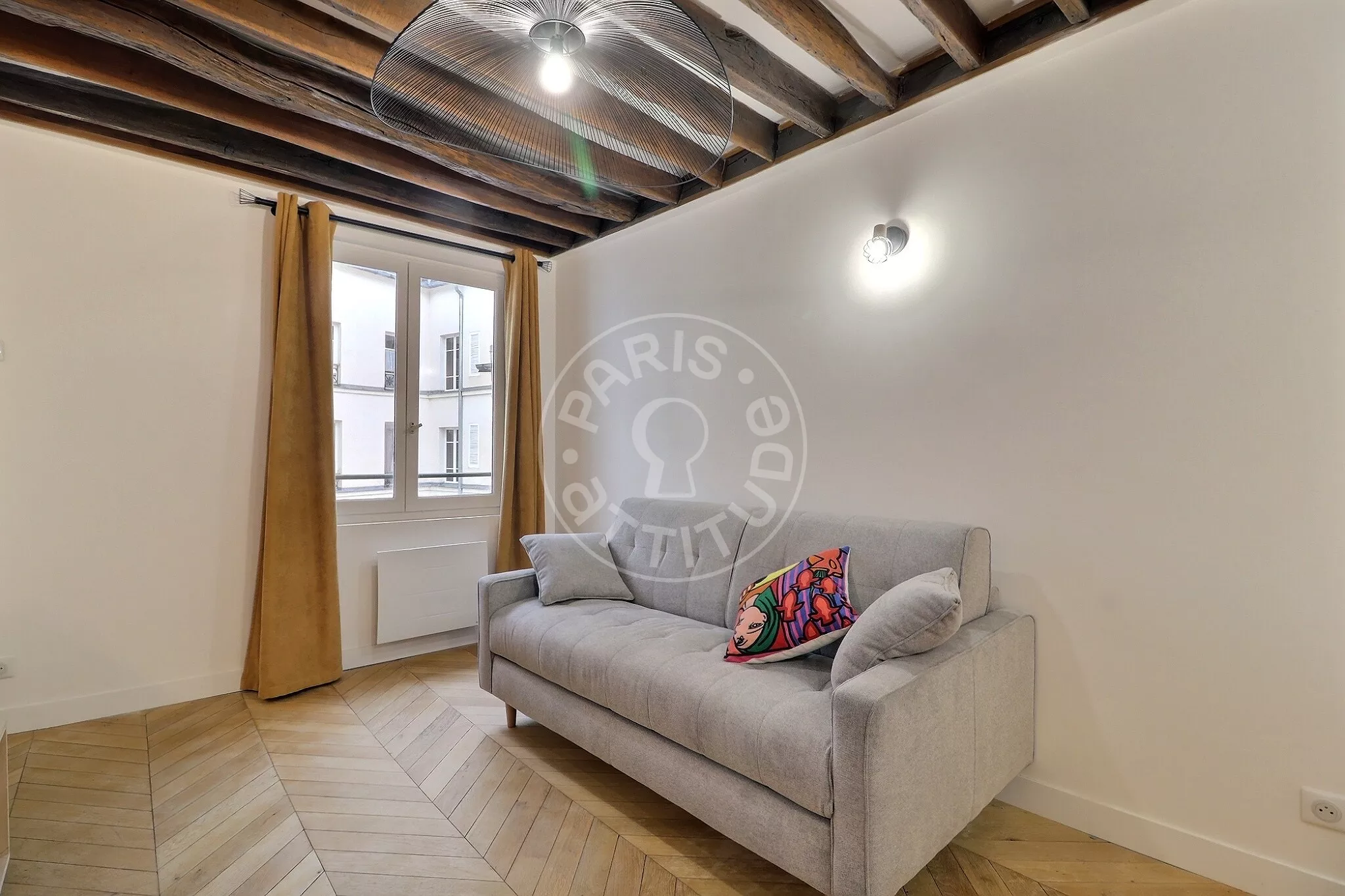 Appartement Rue des Petits Carreaux à Paris
