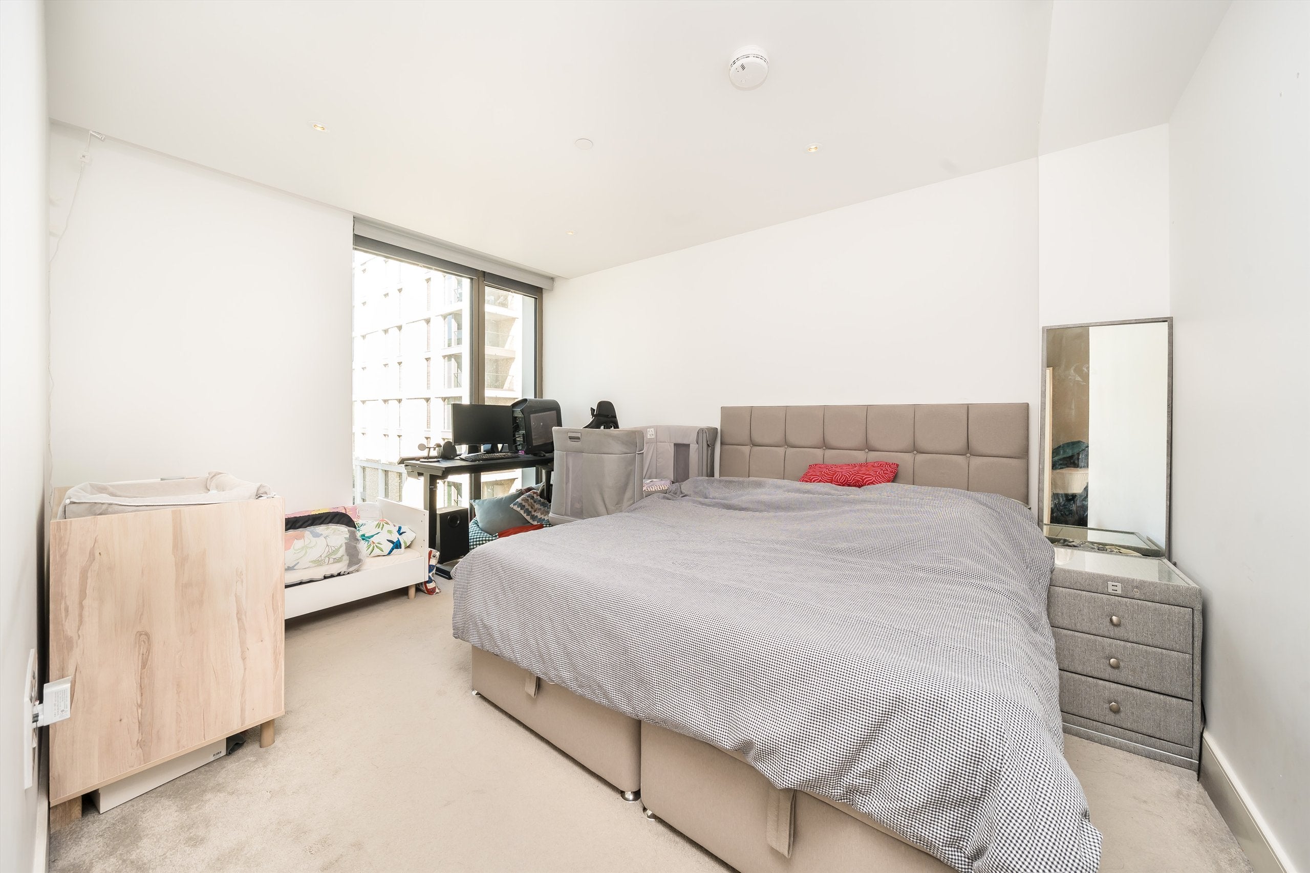 Flat Palmer Road in Greater London