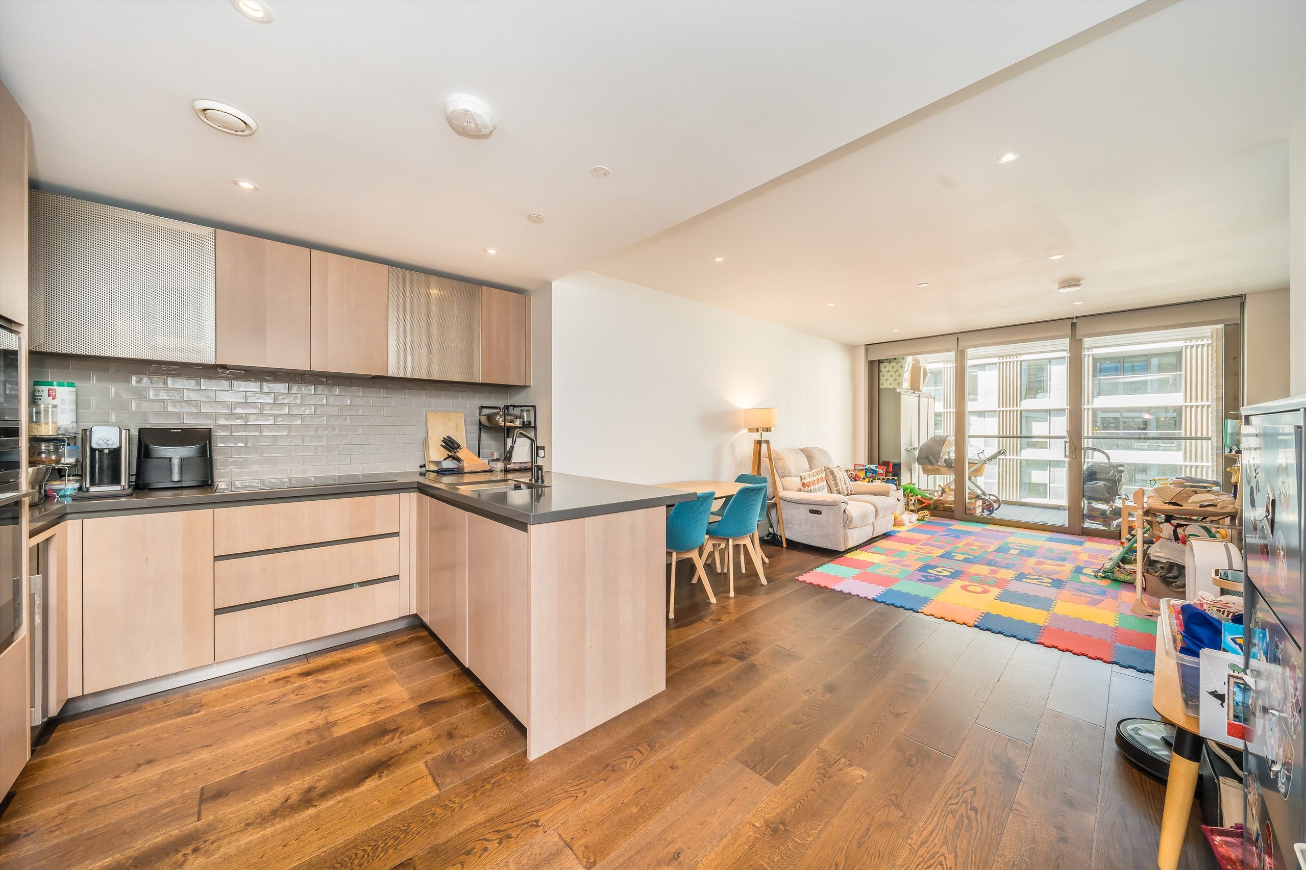 Flat Palmer Road in Greater London