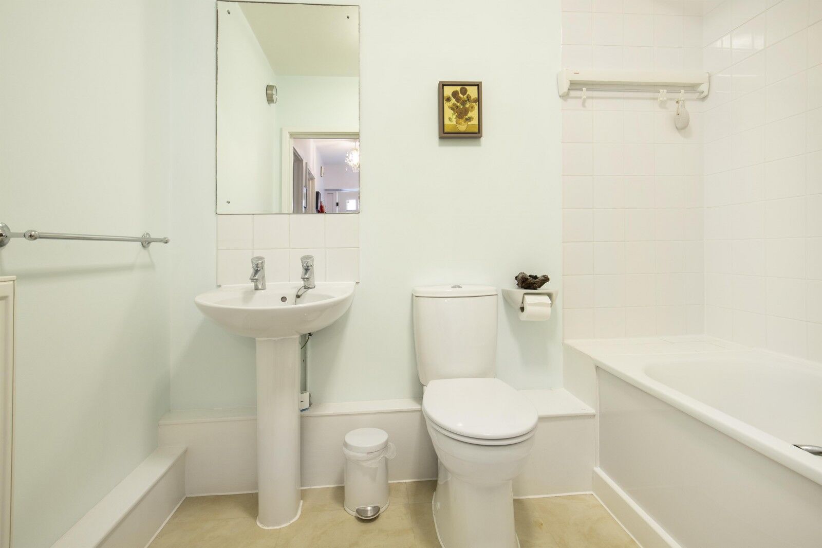 Flat Cambalt Road in Greater London