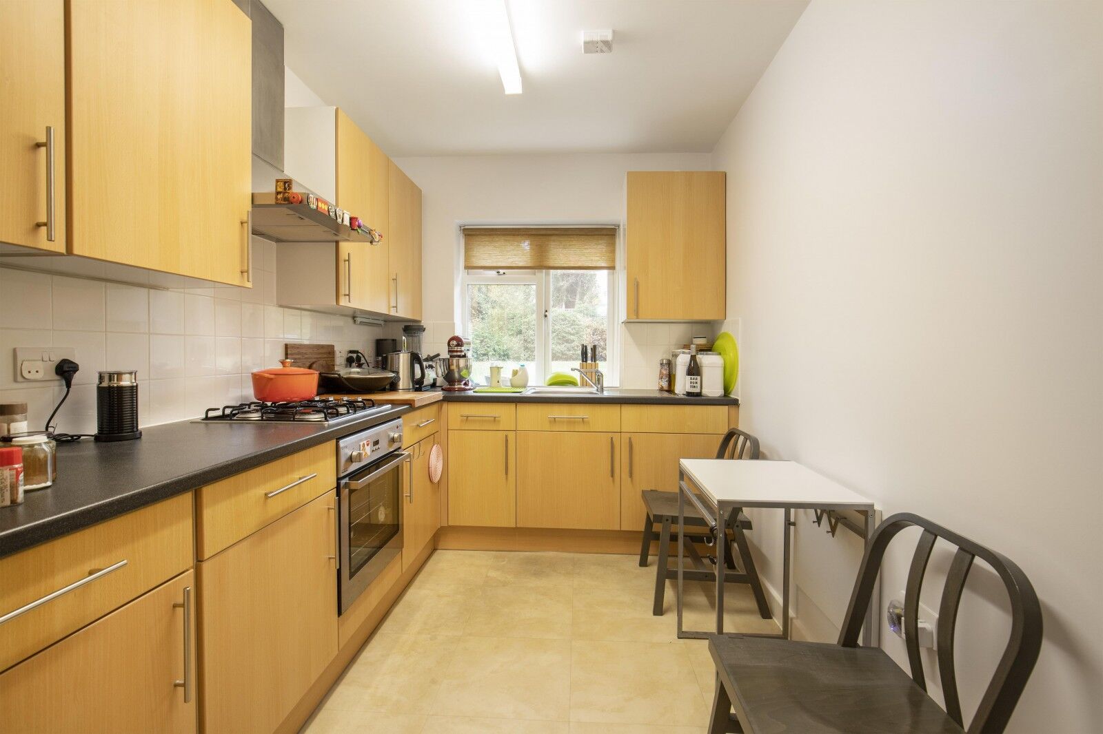 Flat Cambalt Road in Greater London