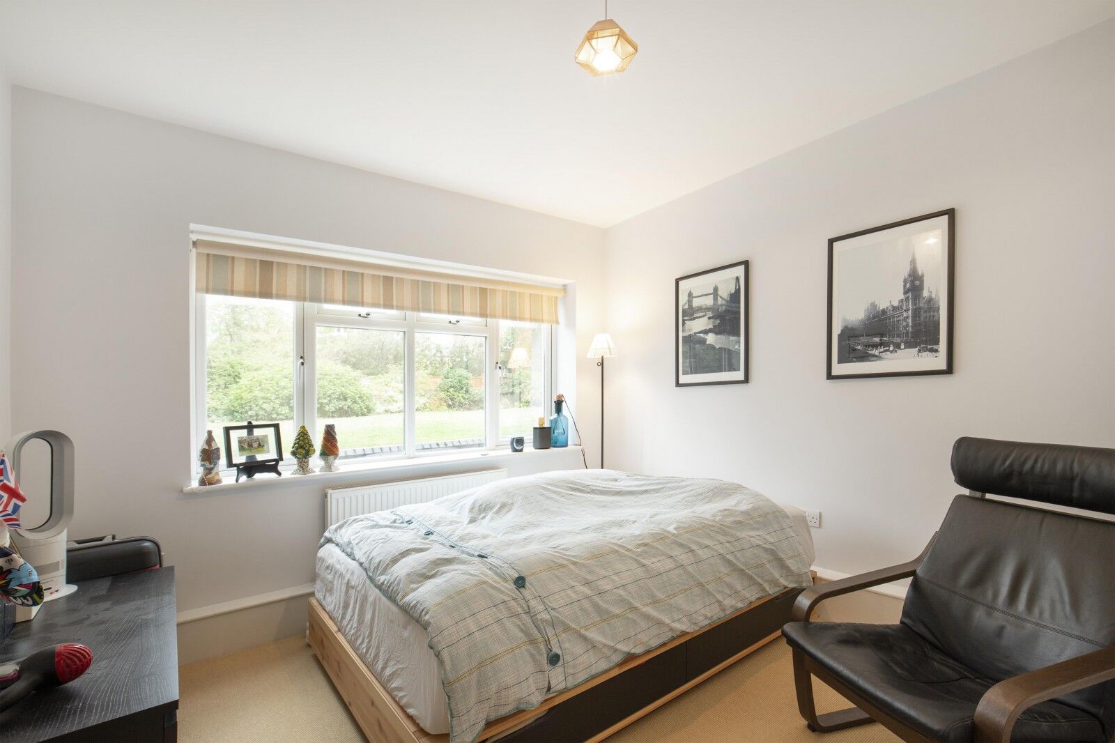 Flat Cambalt Road in Greater London