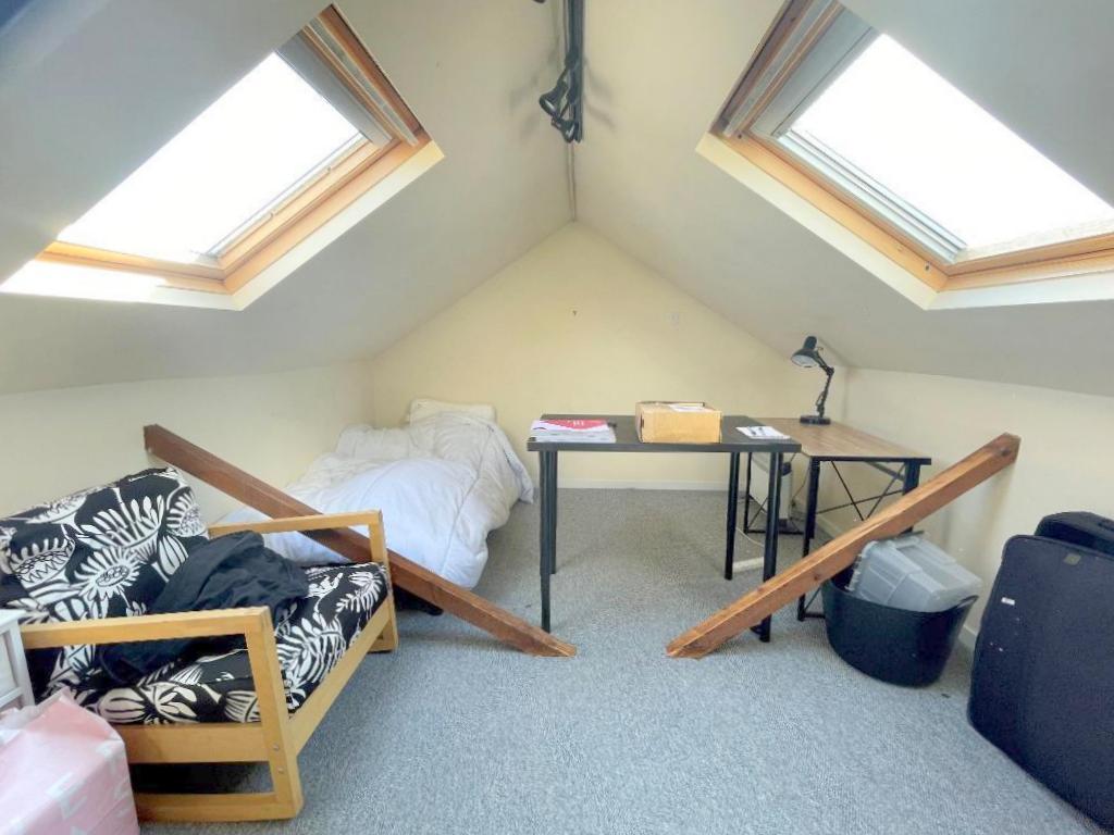 Flat Balchier Road in Greater London