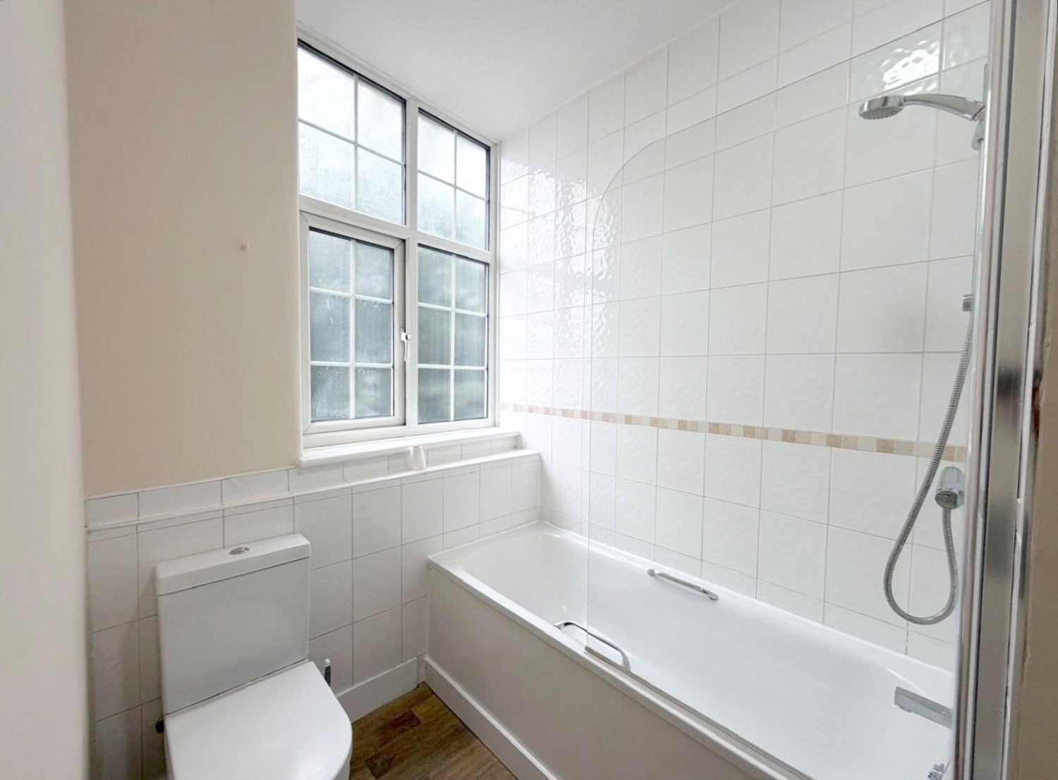Flat The Broadway in Greater London