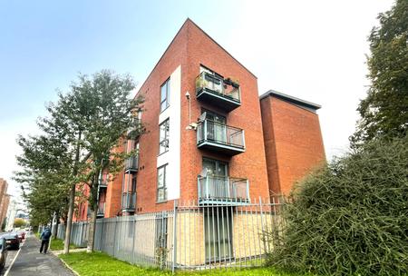 Flat Ordsall Lane in Salford
