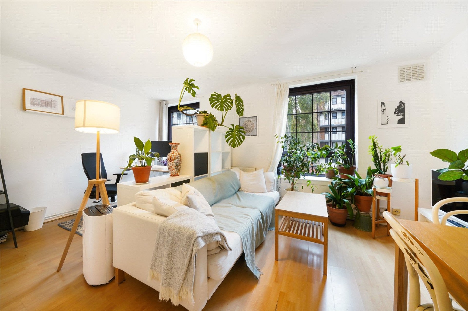 Flat Provost Street in Greater London
