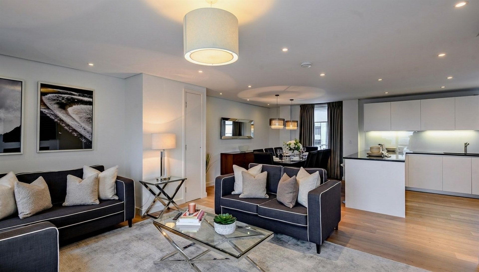 Flat Merchant Square in City of Westminster