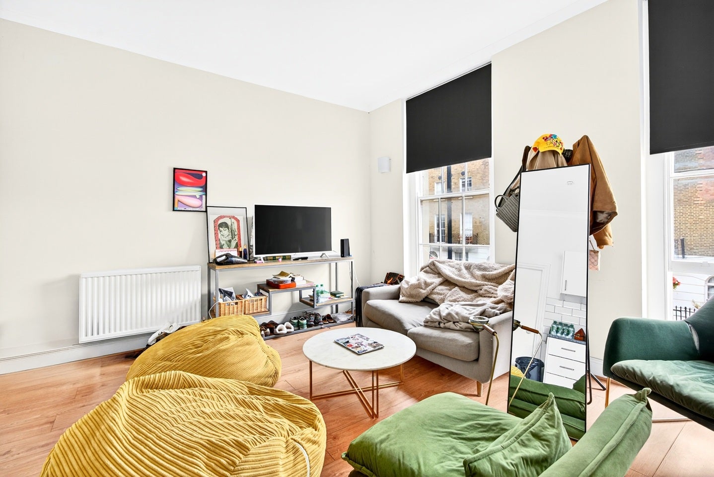 Flat Drummond Street in Greater London