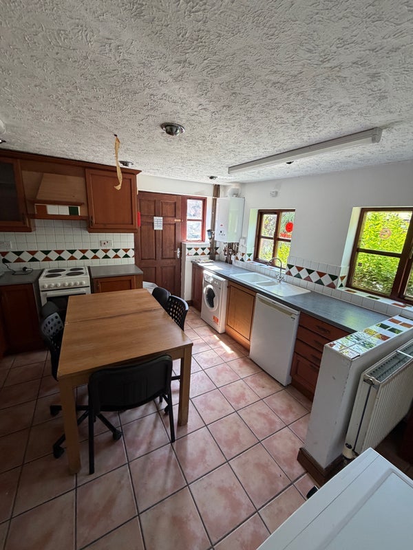 Room Wilford Lane in Nottingham