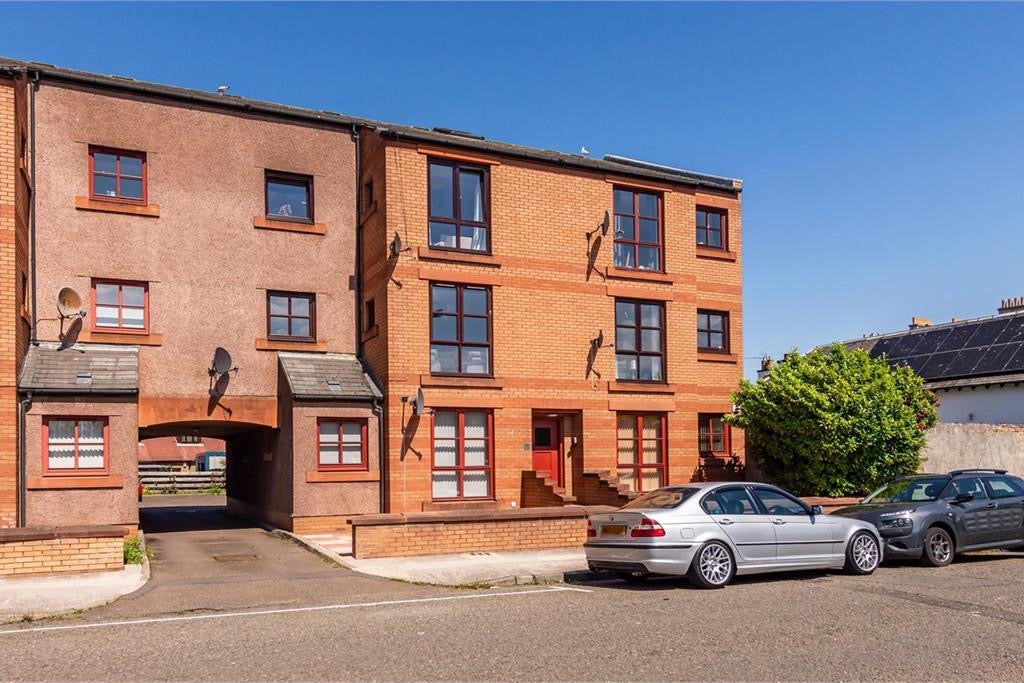 Flat Inveresk Road in Musselburgh