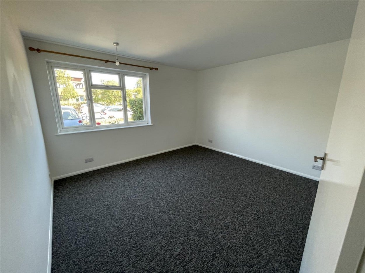 Flat Fitzalan Road in Arun
