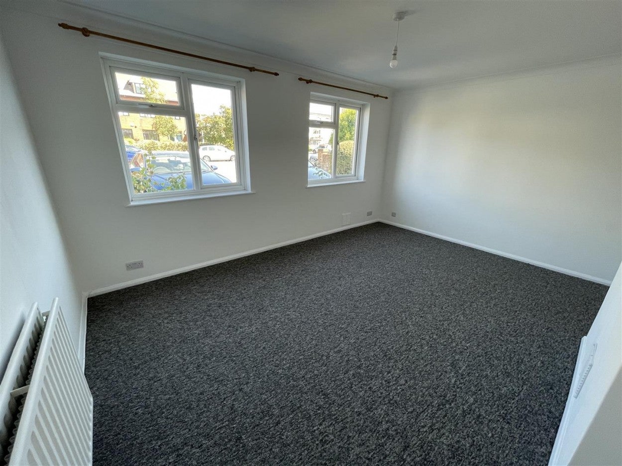 Flat Fitzalan Road in Arun