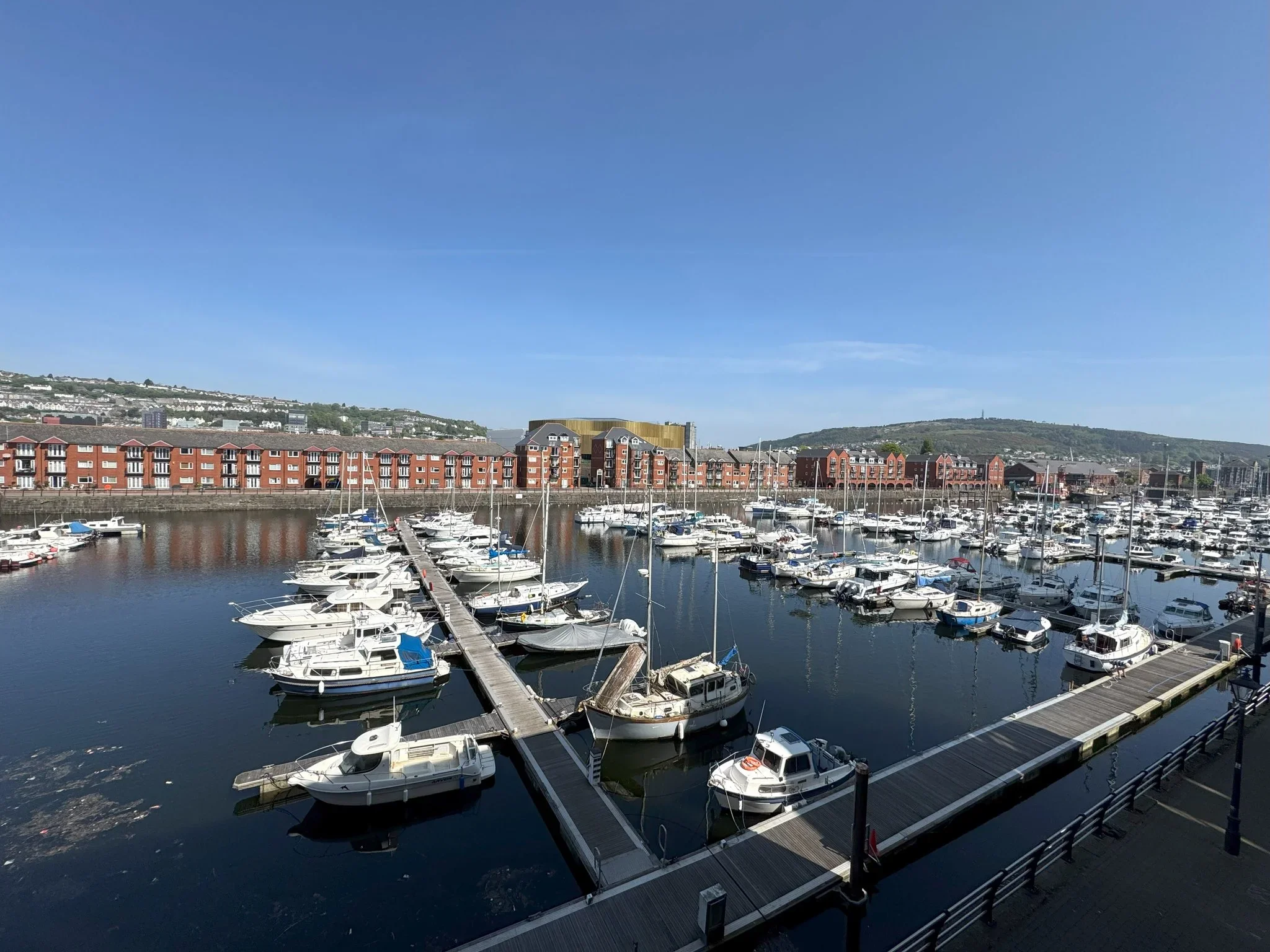 Flat Trawler Road in Swansea
