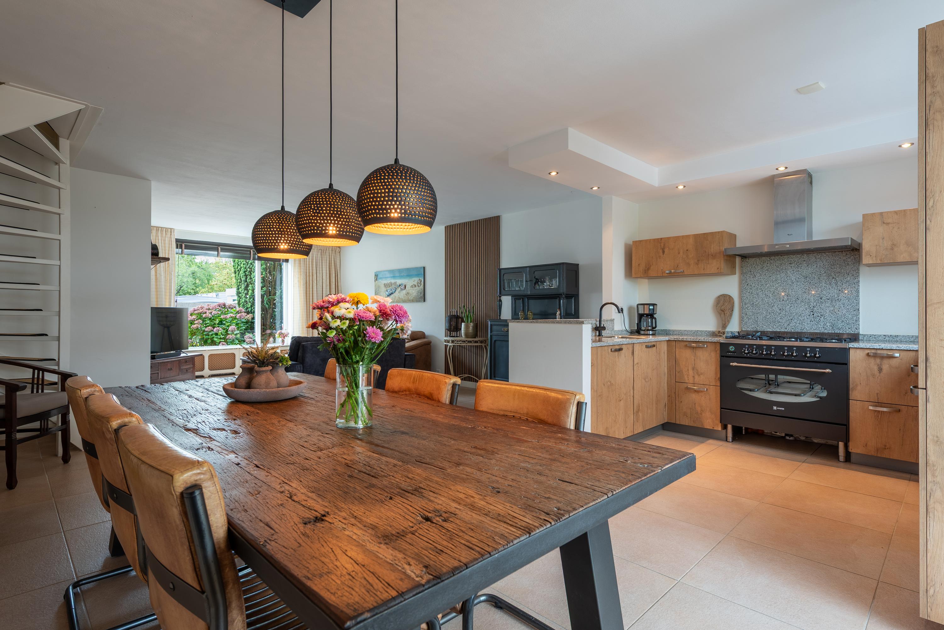 Tussenwoning te koop: Bergeraclaan 51, Eindhoven