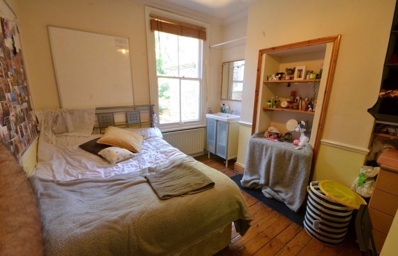 Room Chesterfield Gardens in Greater London
