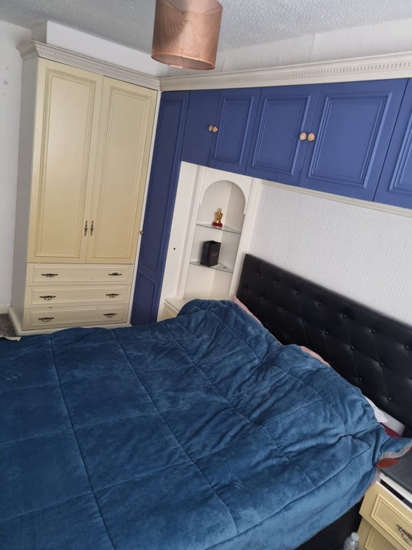 Room Sharon Close in Tameside