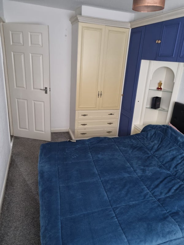 Room Sharon Close in Tameside