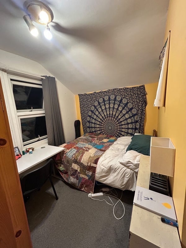 Room Radnor Road in Bristol