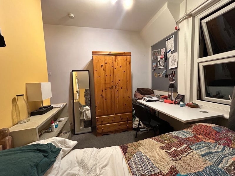 Room Radnor Road in Bristol