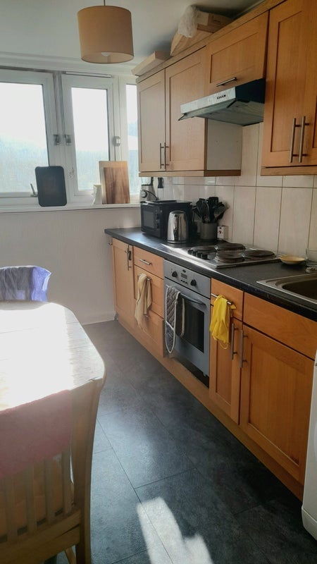 Room Newtown Street in Greater London
