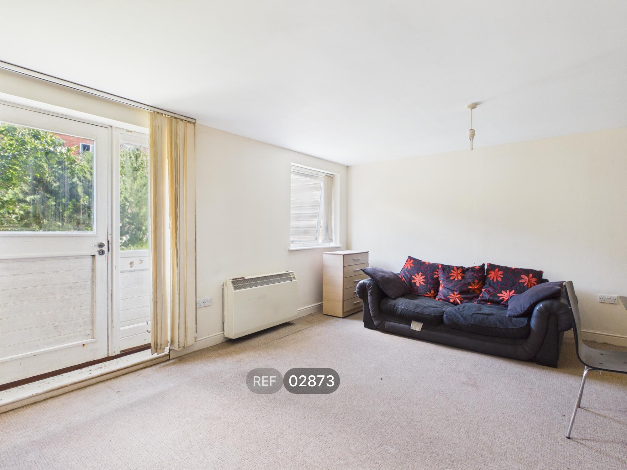 Flat Siloam Place in Ipswich