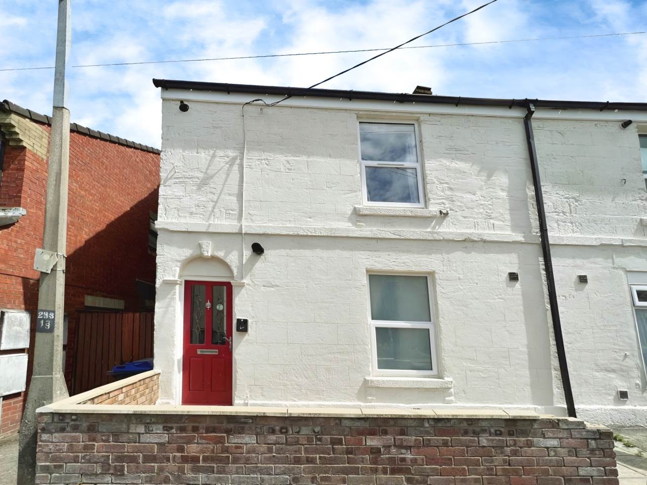 Flat Bond Street in Trowbridge