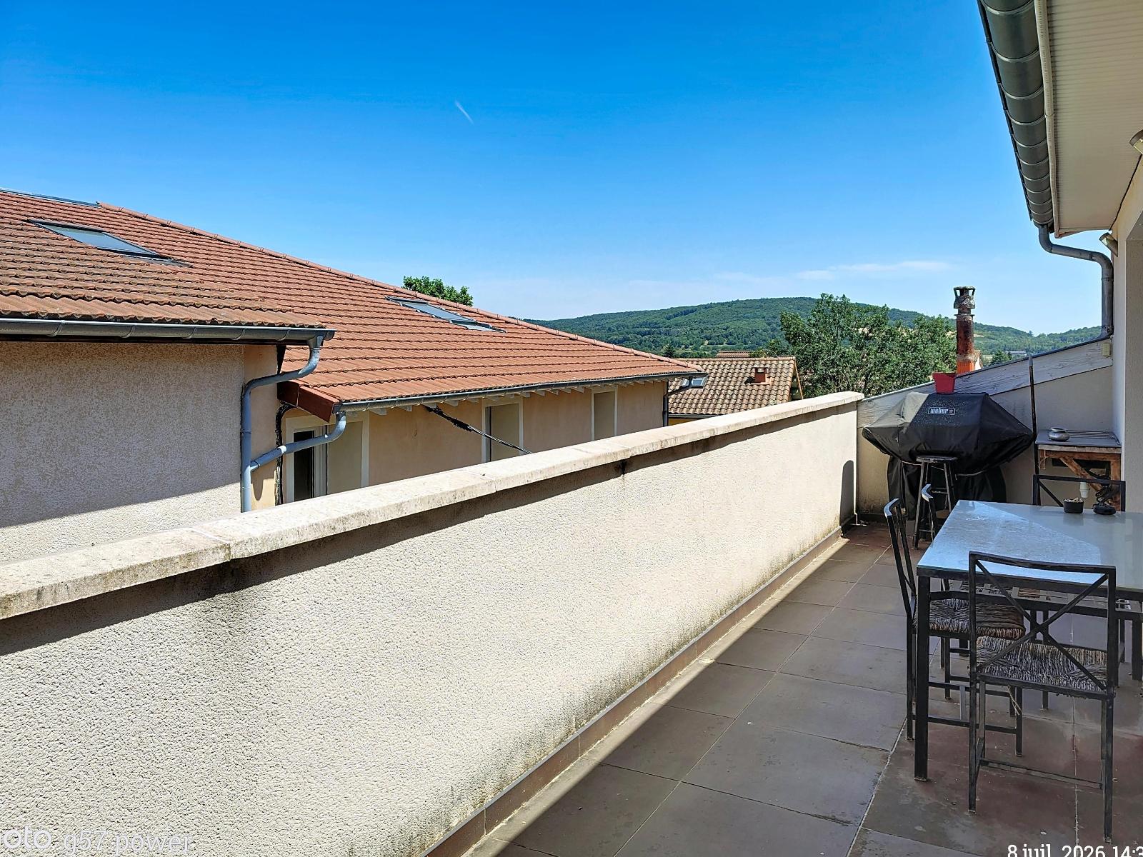 House Rue de l'Église in Communay