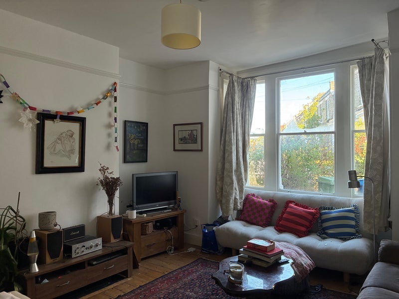 Room Tresco Road in Greater London