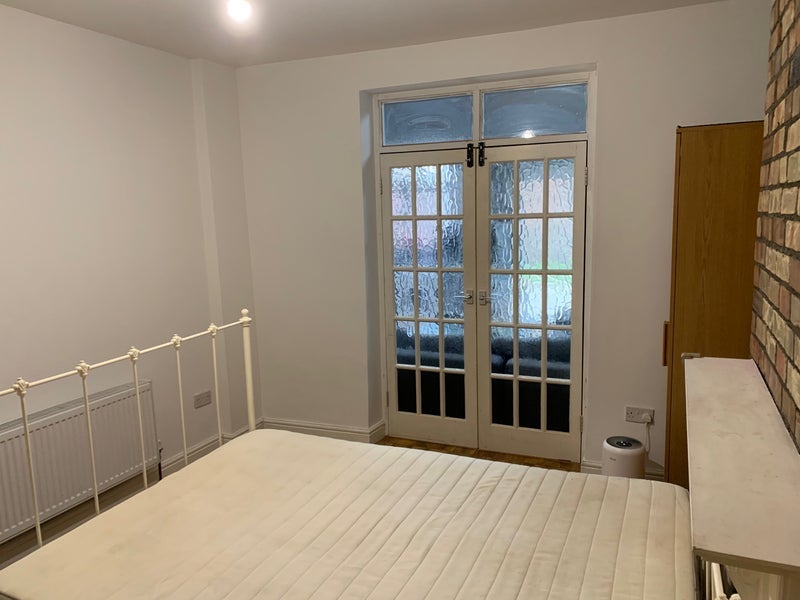 Room Aberfoyle Road in Greater London