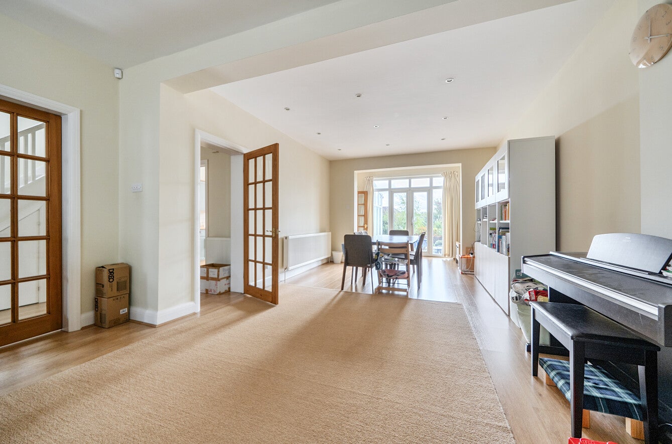 House Cissbury Ring South in Greater London