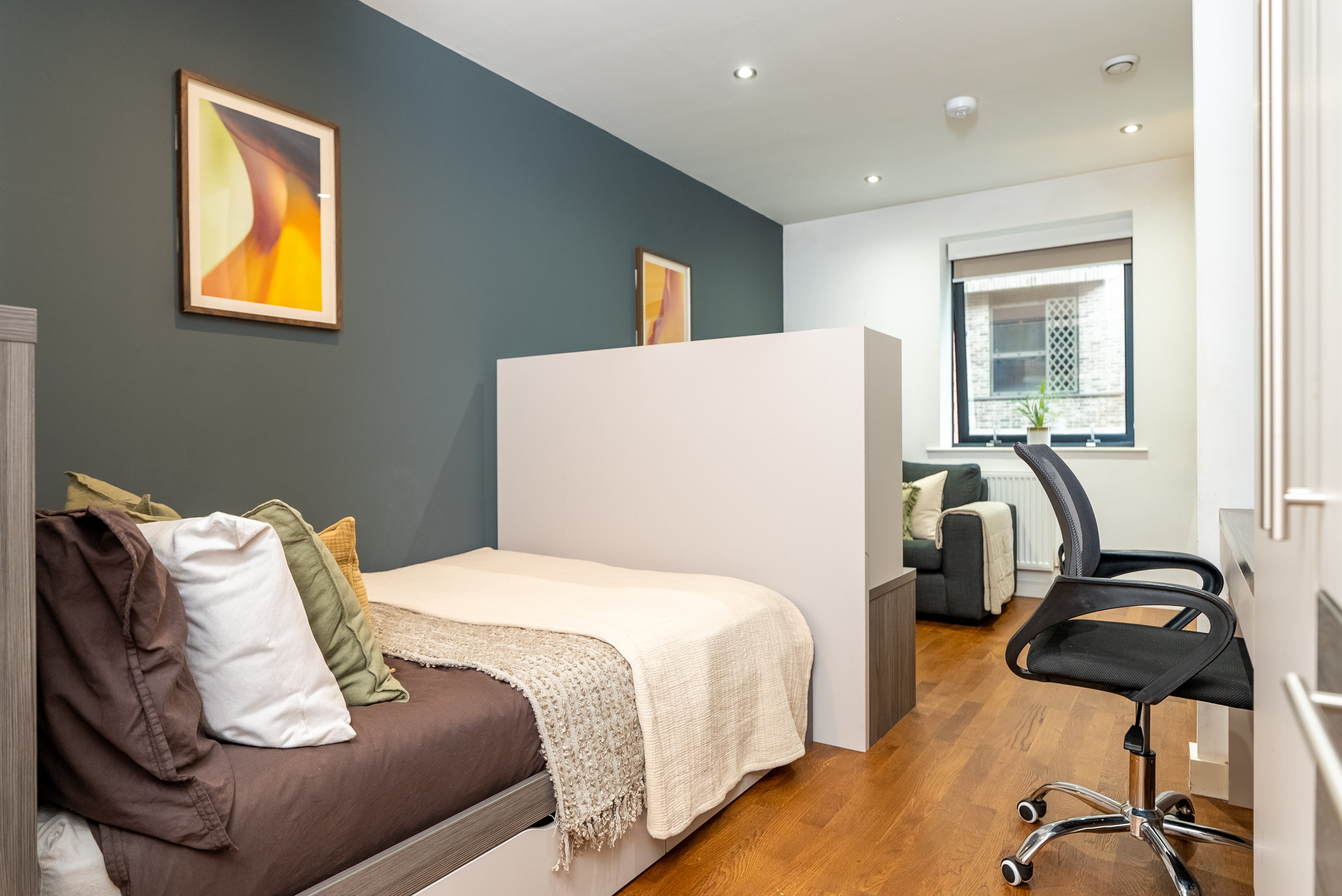 Flat Wade Lane in Leeds