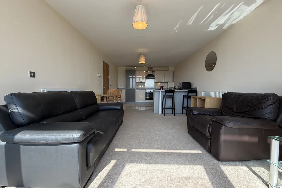 Flat Longleat Avenue in Birmingham