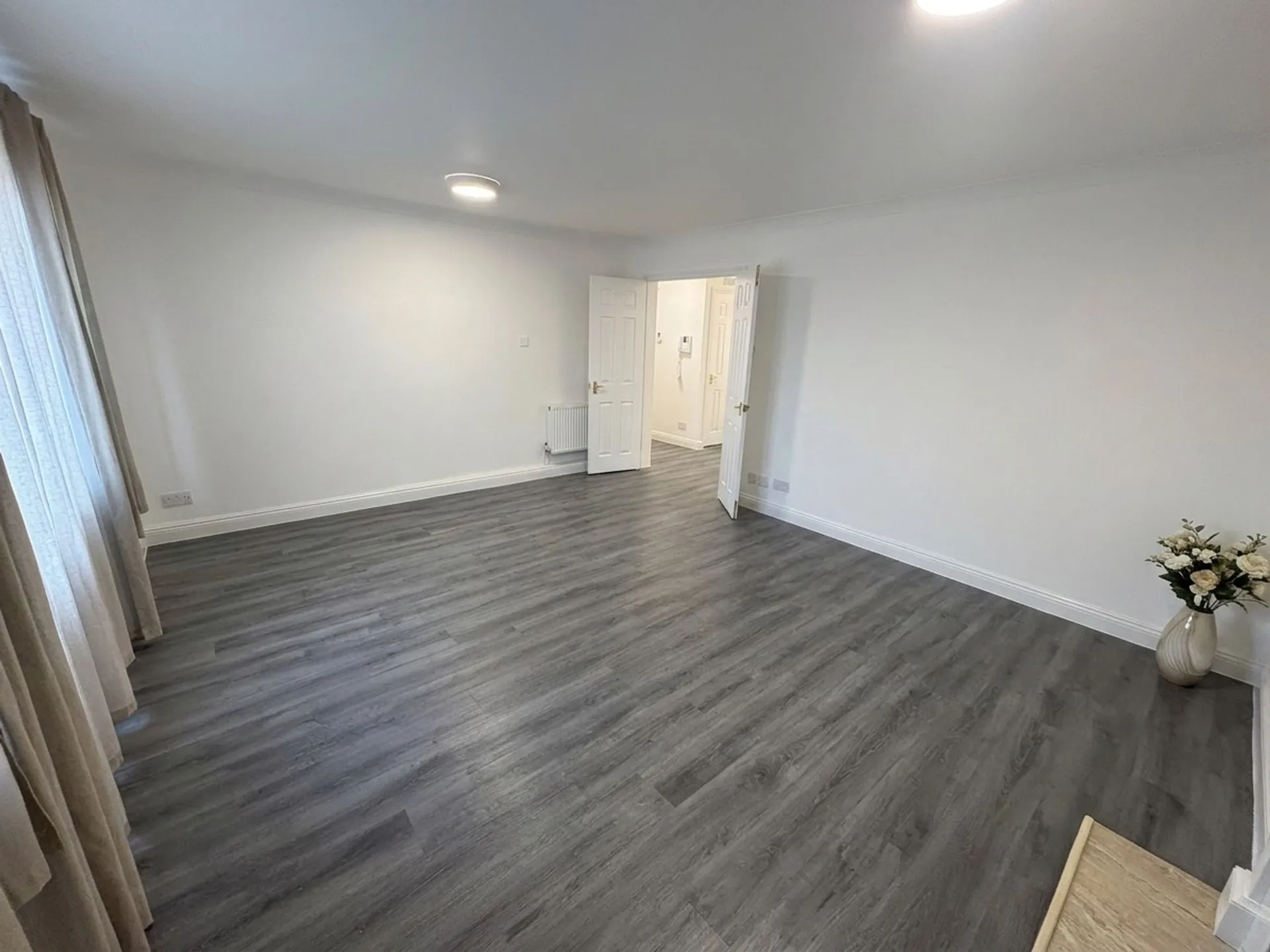 Flat Nursery Road in Greater London