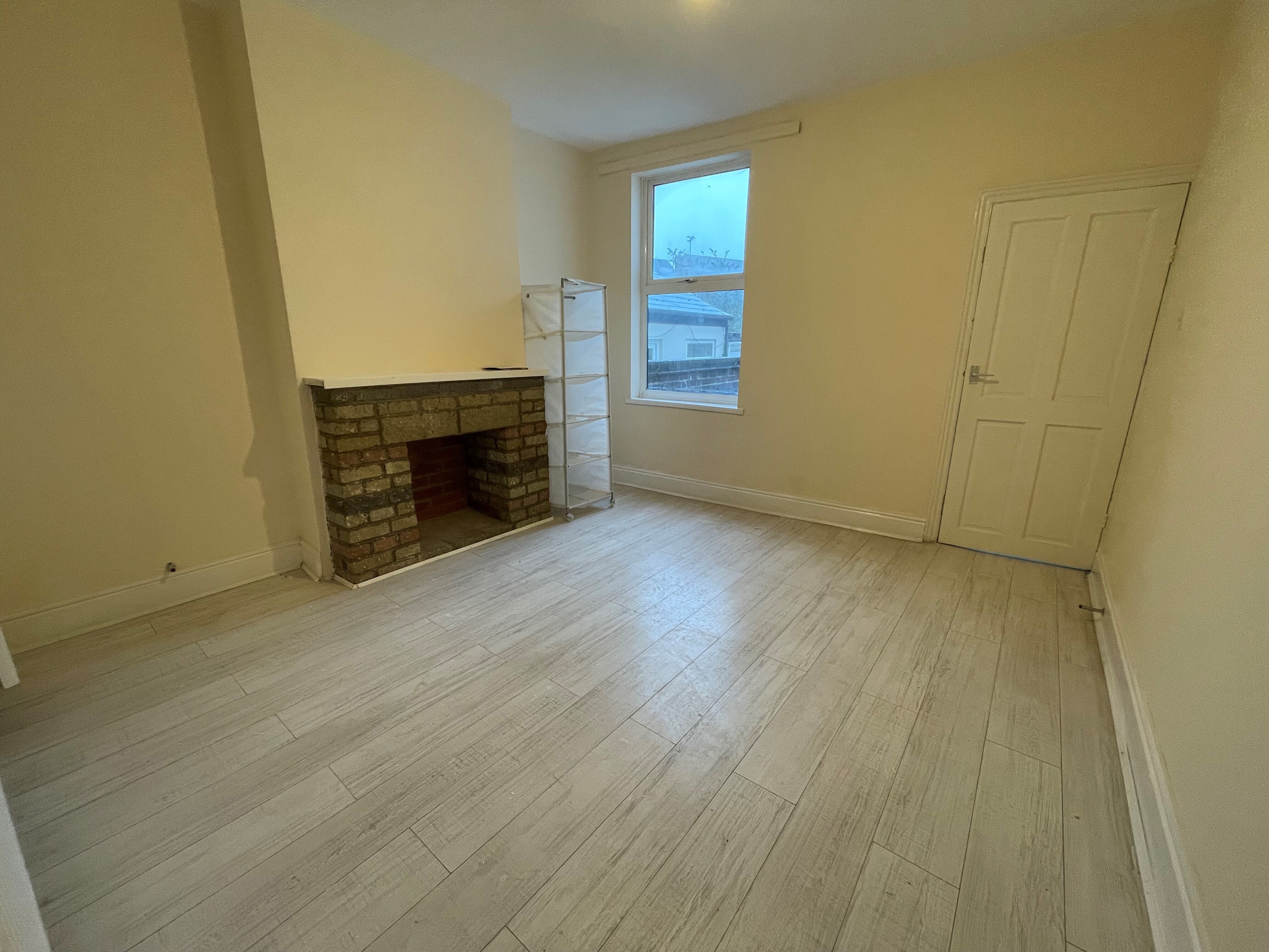 Flat Shireland Road in Sandwell