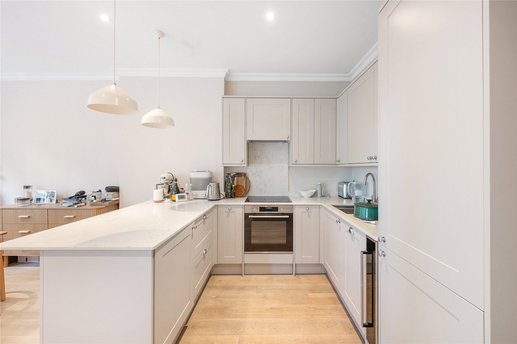 Flat Kynance Mews in Greater London