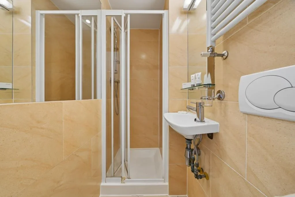 Flat Cartwright Gardens in Greater London