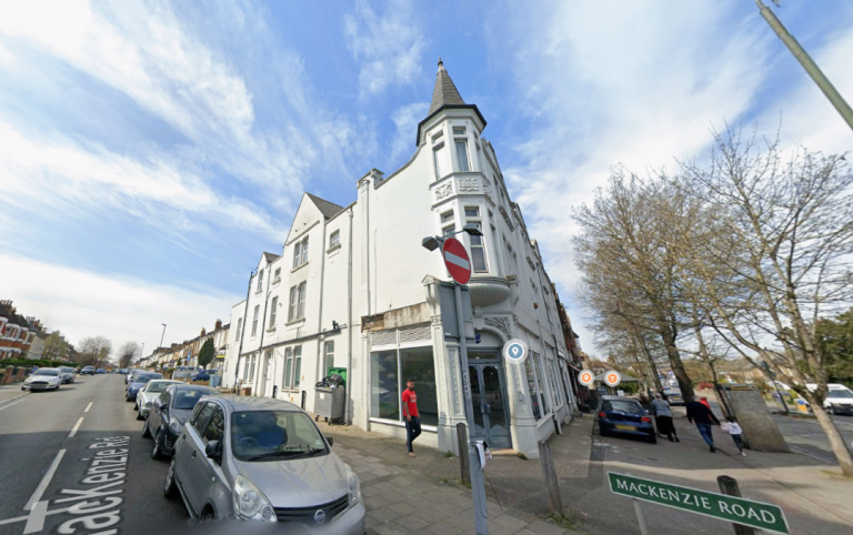 Flat Beckenham Road in Greater London