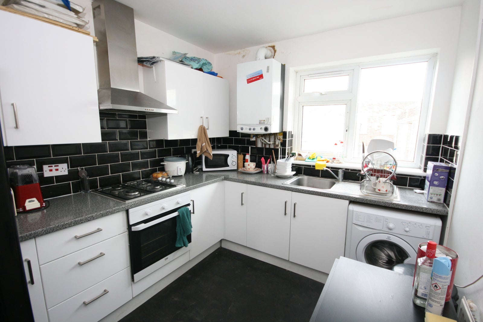 Flat Portelet Road in Greater London