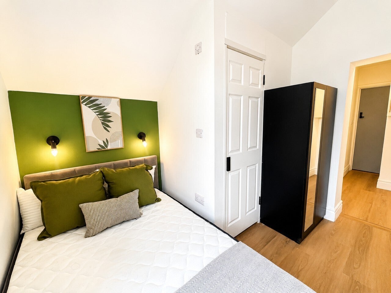 Room Argyle Street in Boston