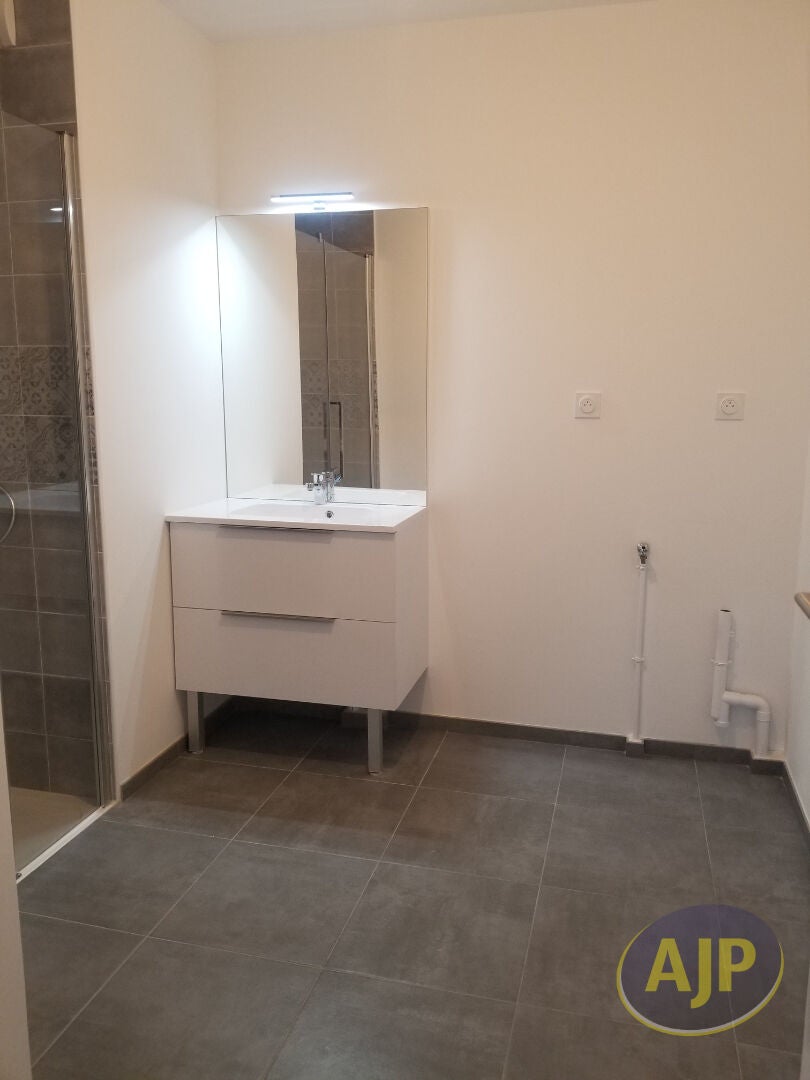 Flat C 10 in Ligueil
