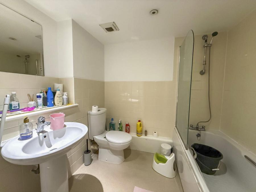 Flat Hawksworth Road in Rushcliffe