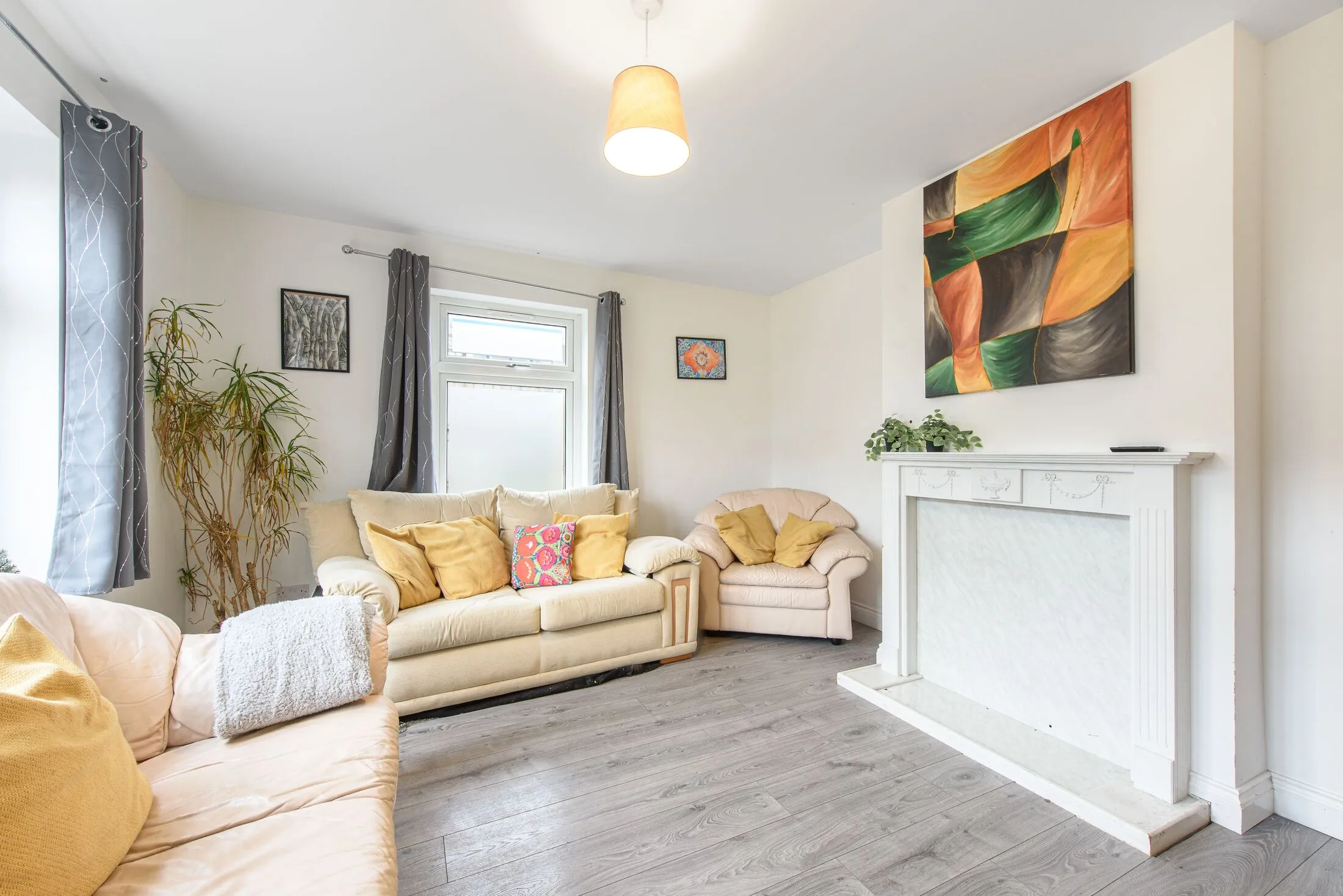 House Rushden Gardens in Greater London