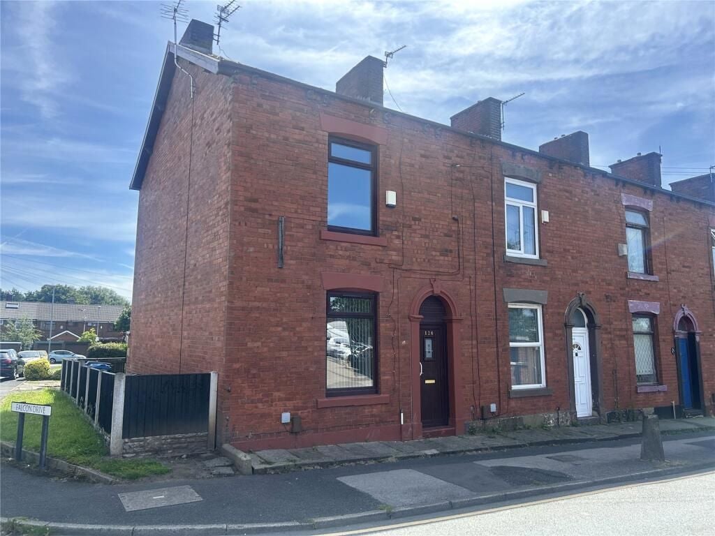 House Victoria Street in Chadderton
