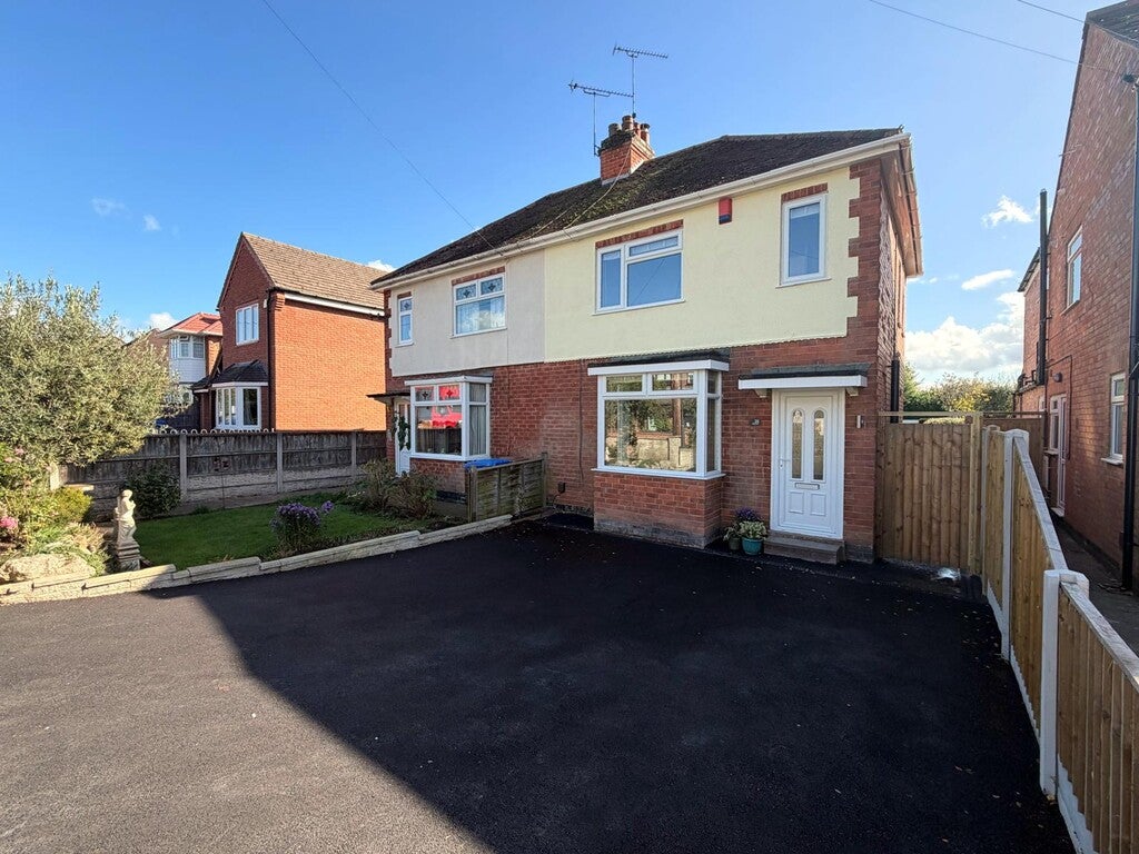 House Otterburn Drive in Derby